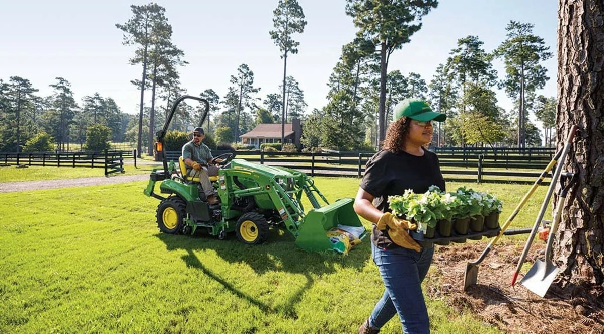 John Deere 1023E Sub-Compact Tractor